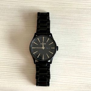 Good Condition Nixon Sentry Stainless Steel